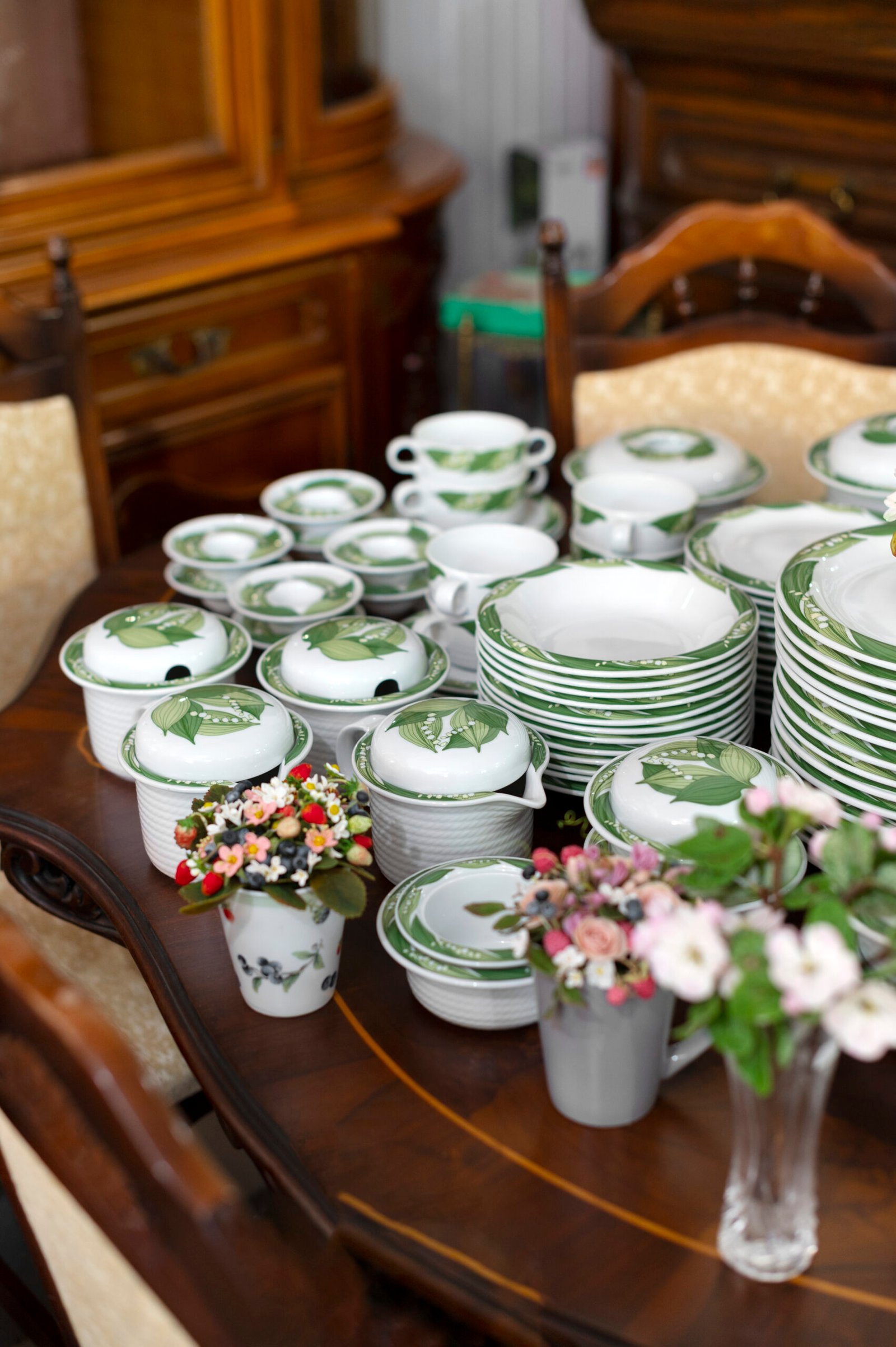 high-angle-crockery-antique-store